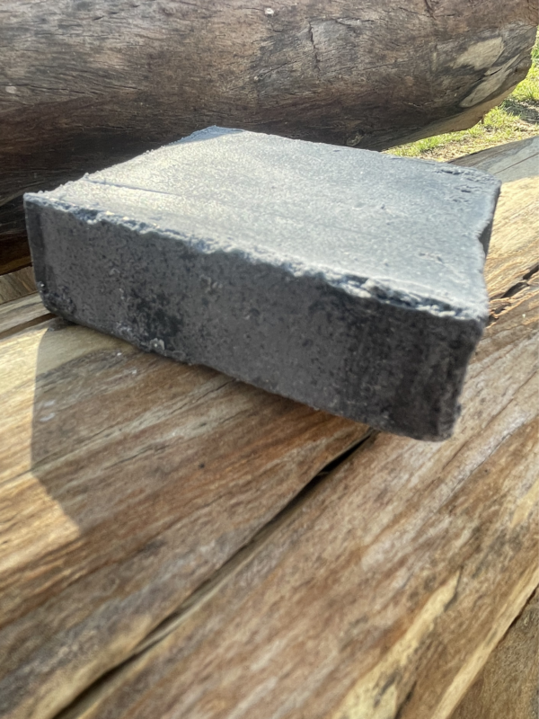 c soap 6 STEWARD'S HANDS CHARCOAL HONEY TALLOW CEDAR SOAP